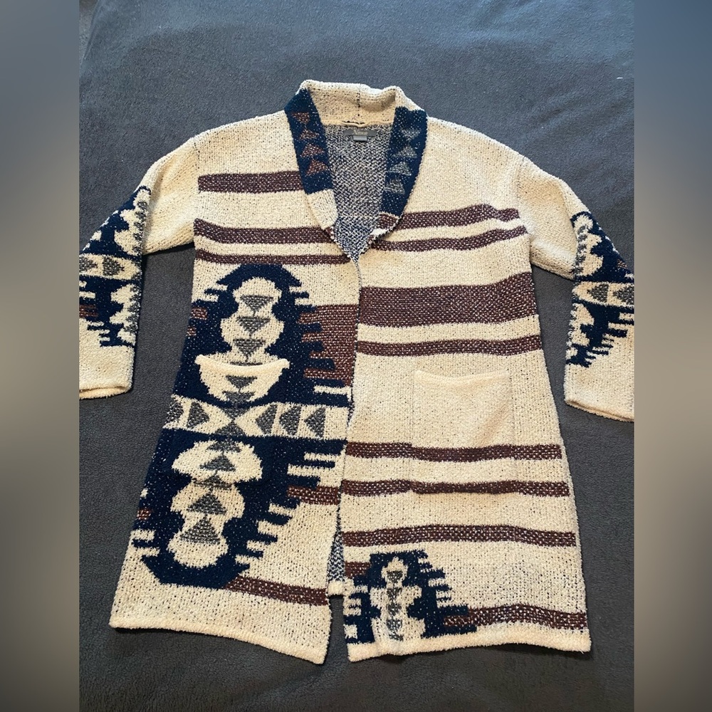 Boutique Aztec Print Cardigan